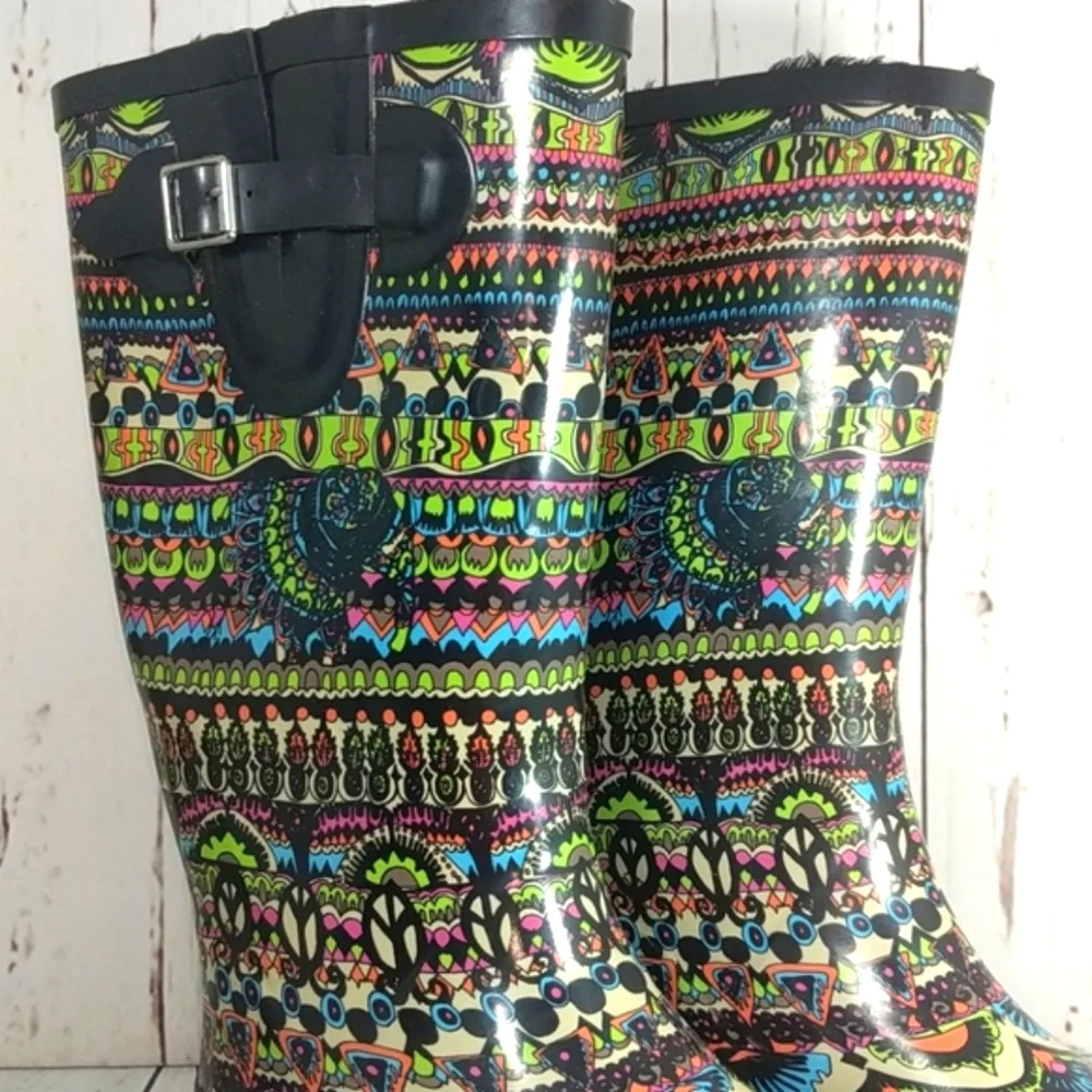 Sakroots Rhythm Neon Elephants and Peace Fur Lined Boots‎ 7